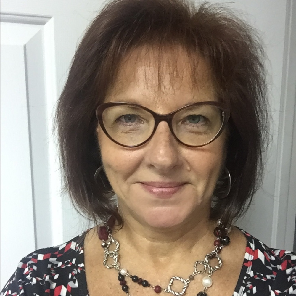 Meet your Posher, Paula
